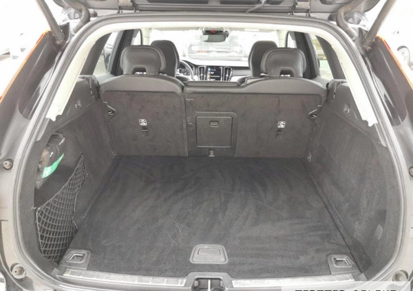 Volvo XC 60 cena 184900 przebieg: 86482, rok produkcji 2021 z Zator małe 562